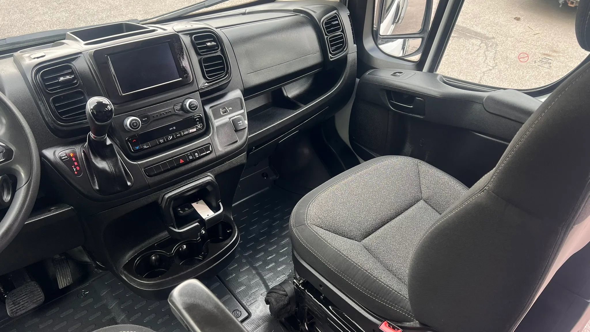 Used 2023 RAM ProMaster 2500 FWD image 19