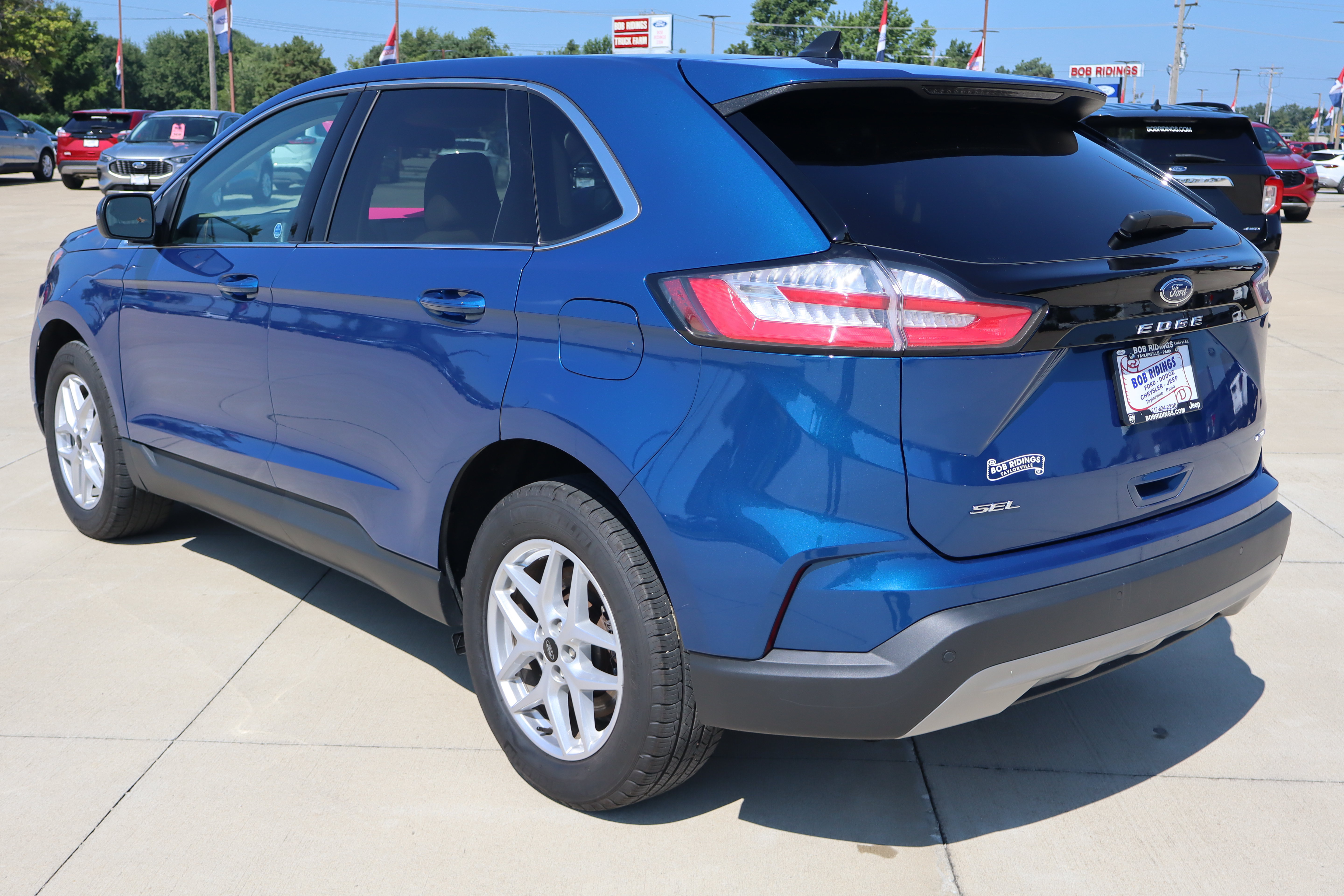 Used 2024 Ford Edge SEL w/ Convenience Package AWD/4WD image 7