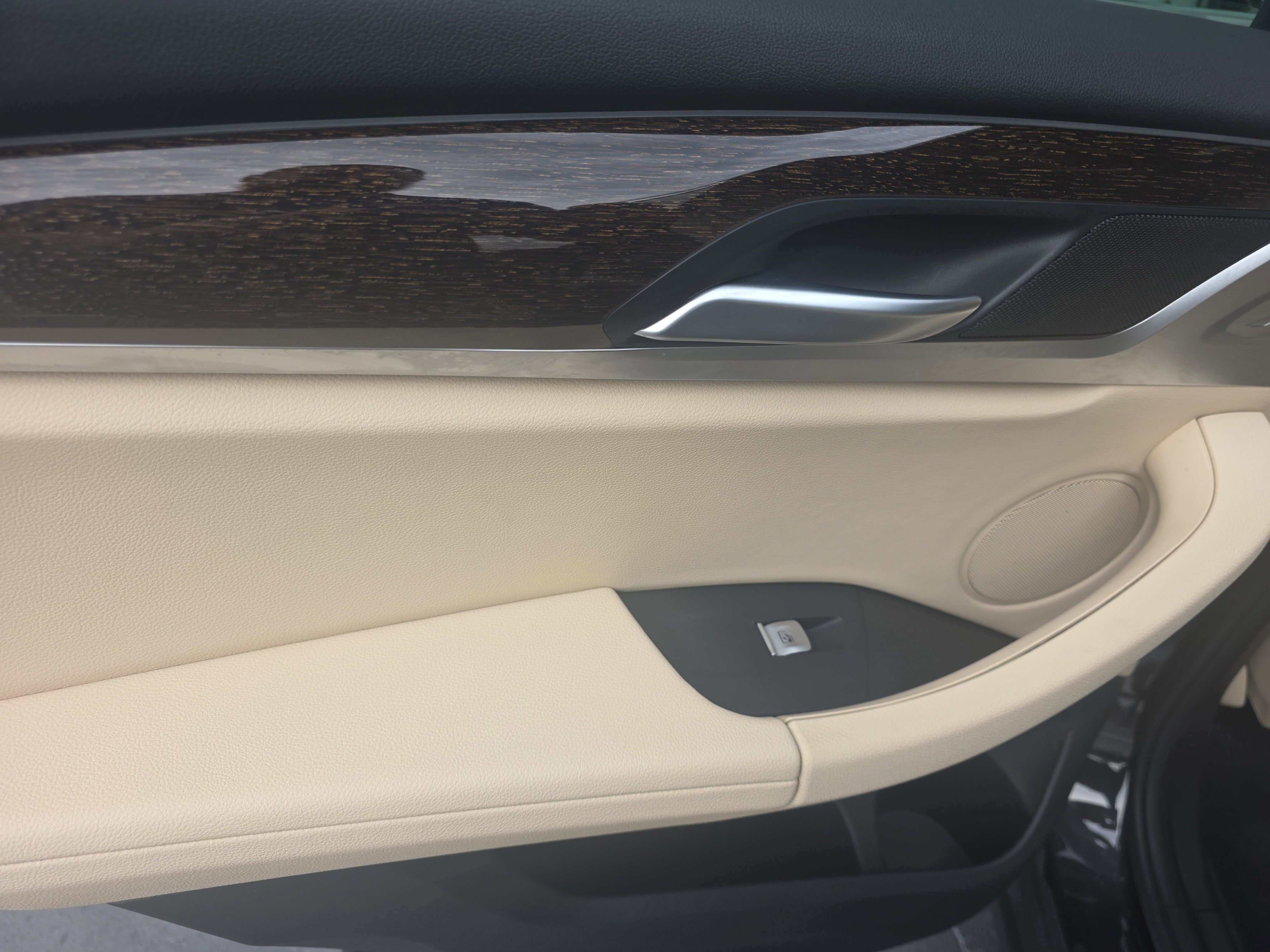 Certified 2022 BMW X3 xDrive30i w/ Premium Package 2 (ZPA) image 10