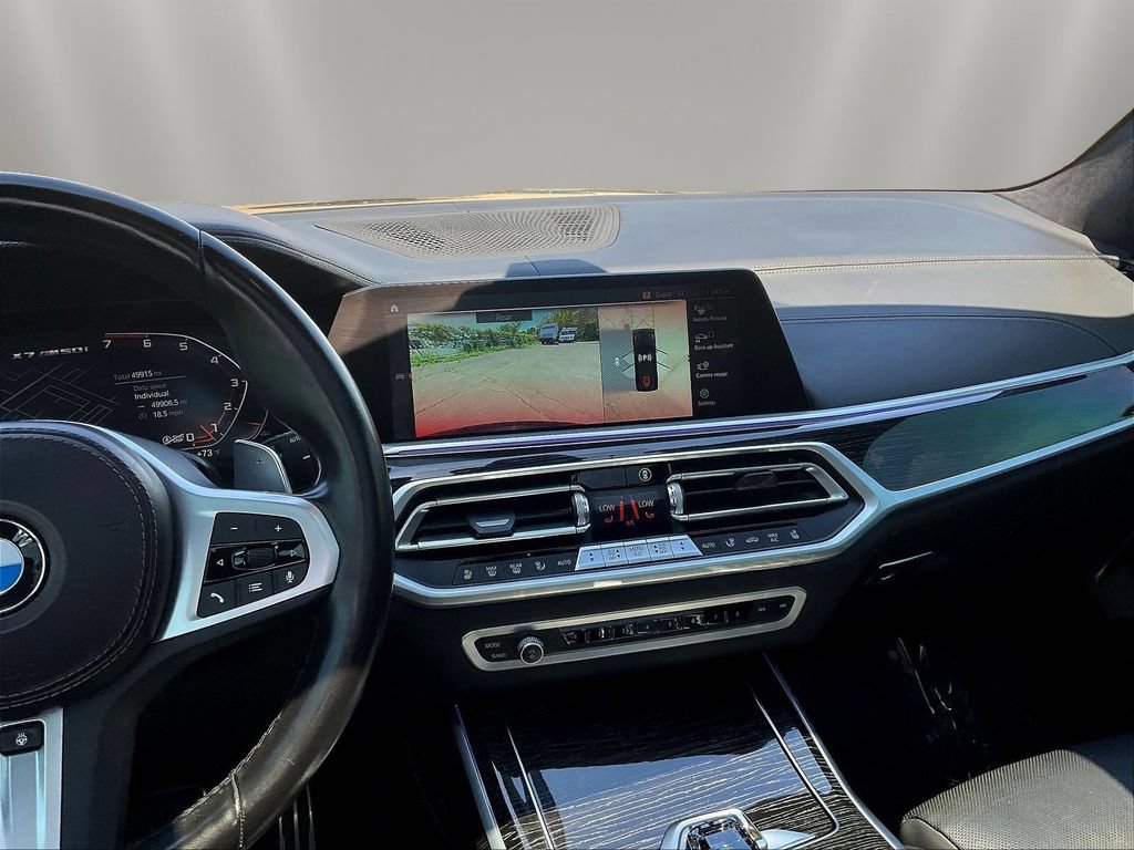 Used 2022 BMW X7 M50i w/ Dynamic Handling Package AWD/4WD image 9