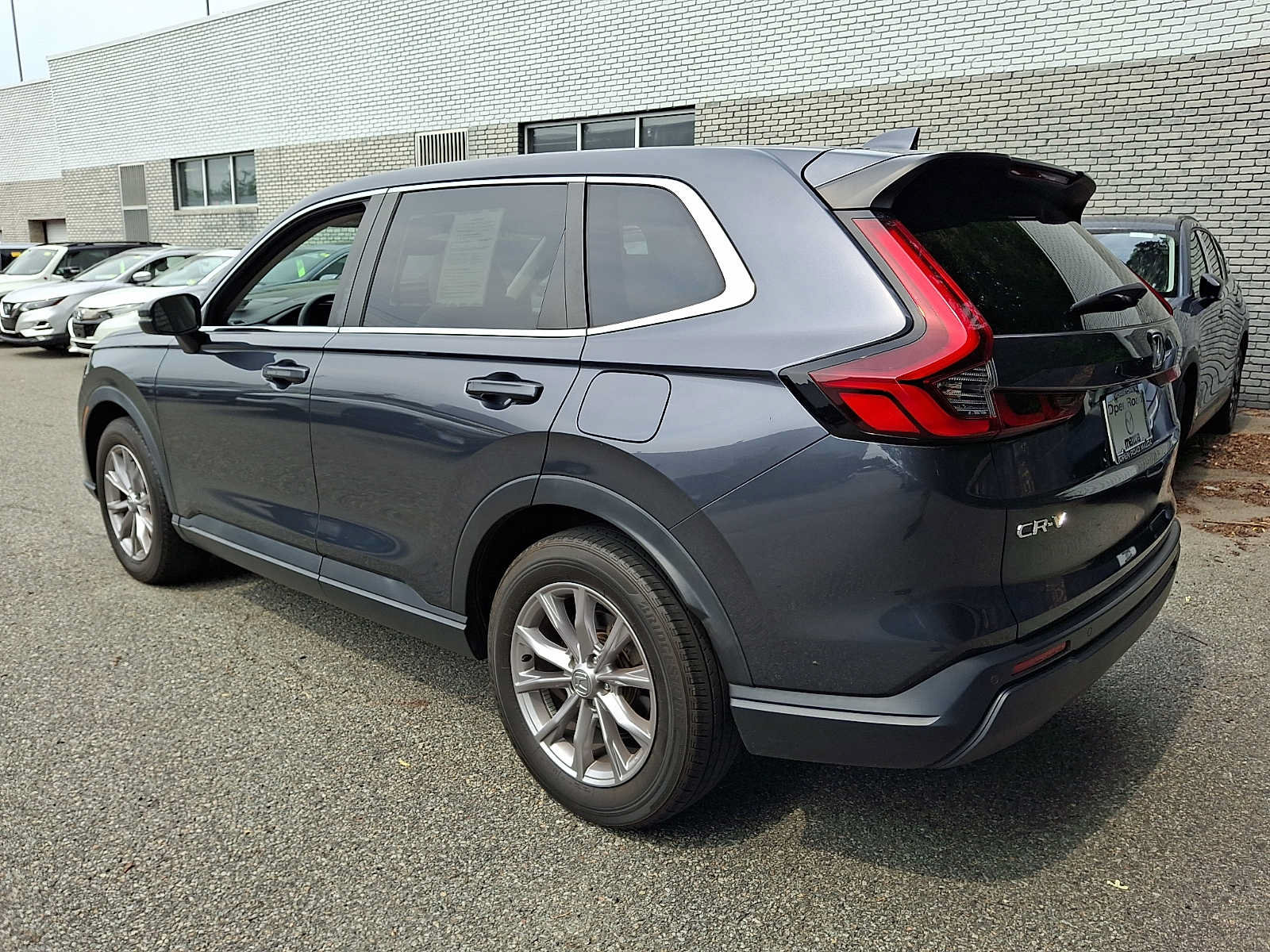 Used 2024 Honda CR-V EX-L image 6