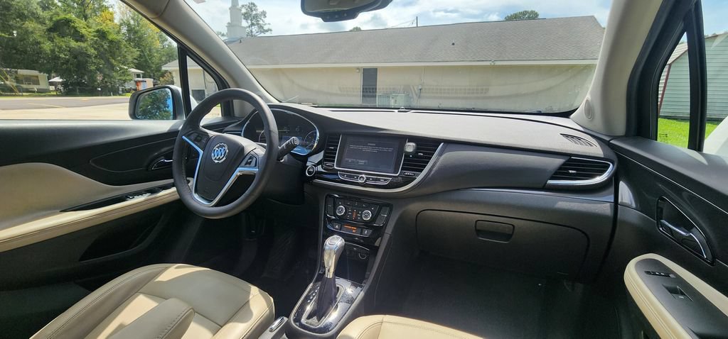 Used 2017 Buick Encore Essence w/ Experience Buick Package FWD image 22