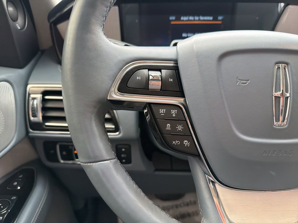 Used 2023 Lincoln Navigator L Black Label AWD/4WD image 12