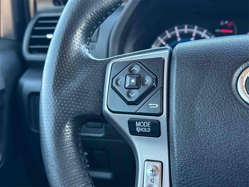 Used 2018 Toyota 4Runner SR5 Premium image 28