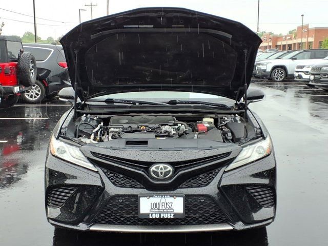 Used 2018 Toyota Camry XSE FWD image 31