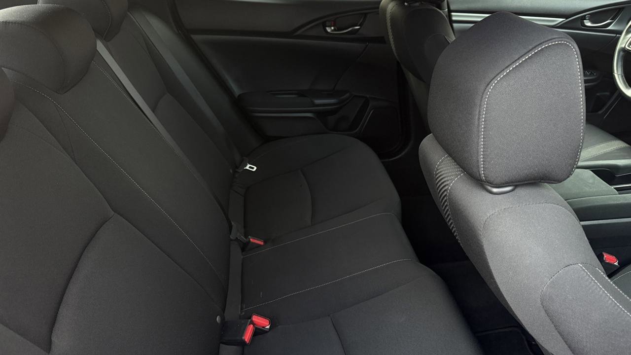 Used 2018 Honda Civic Sport image 30