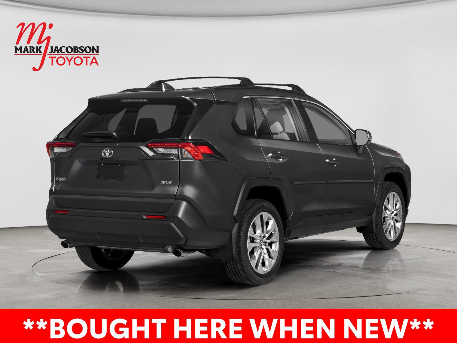 Used 2025 Toyota RAV4 XLE Premium w/ Weather Package AWD/4WD image 3