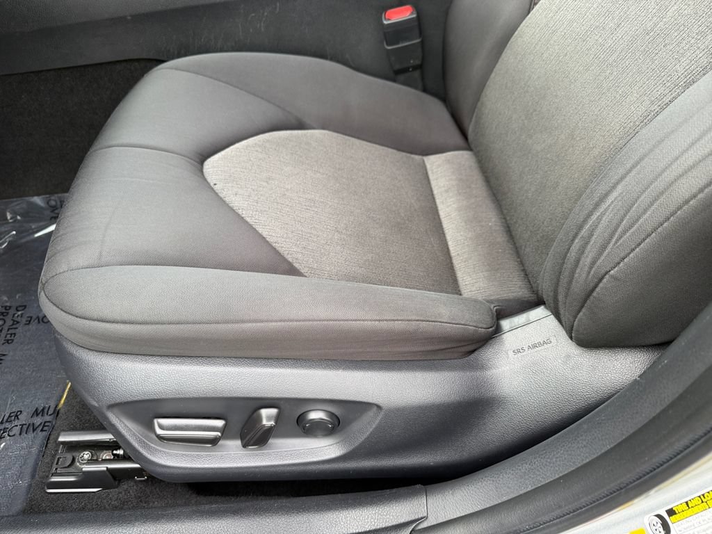 Used 2019 Toyota Camry LE FWD image 24