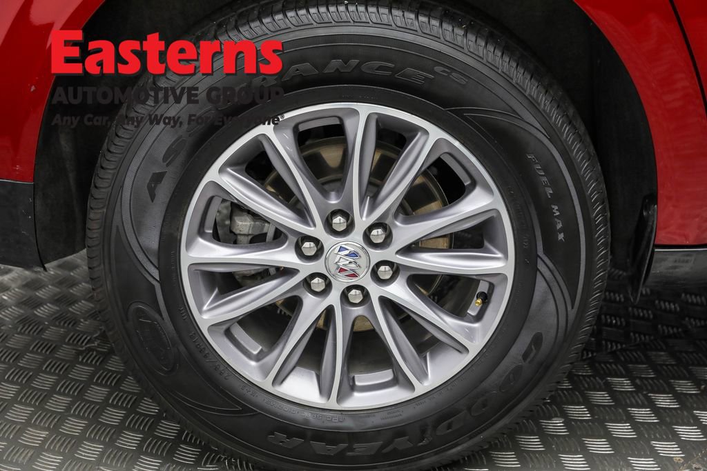 Used 2024 Buick Enclave Premium image 29