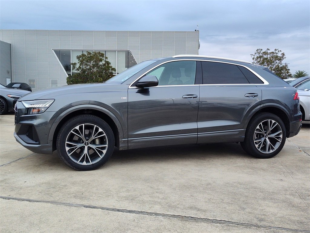 Used 2023 Audi Q8 Premium Plus w/ Premium Plus Package image 3