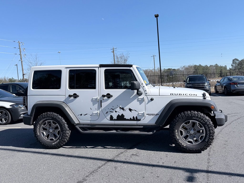 Used 2014 Jeep Wrangler Unlimited Rubicon w/ Connectivity Group image 4