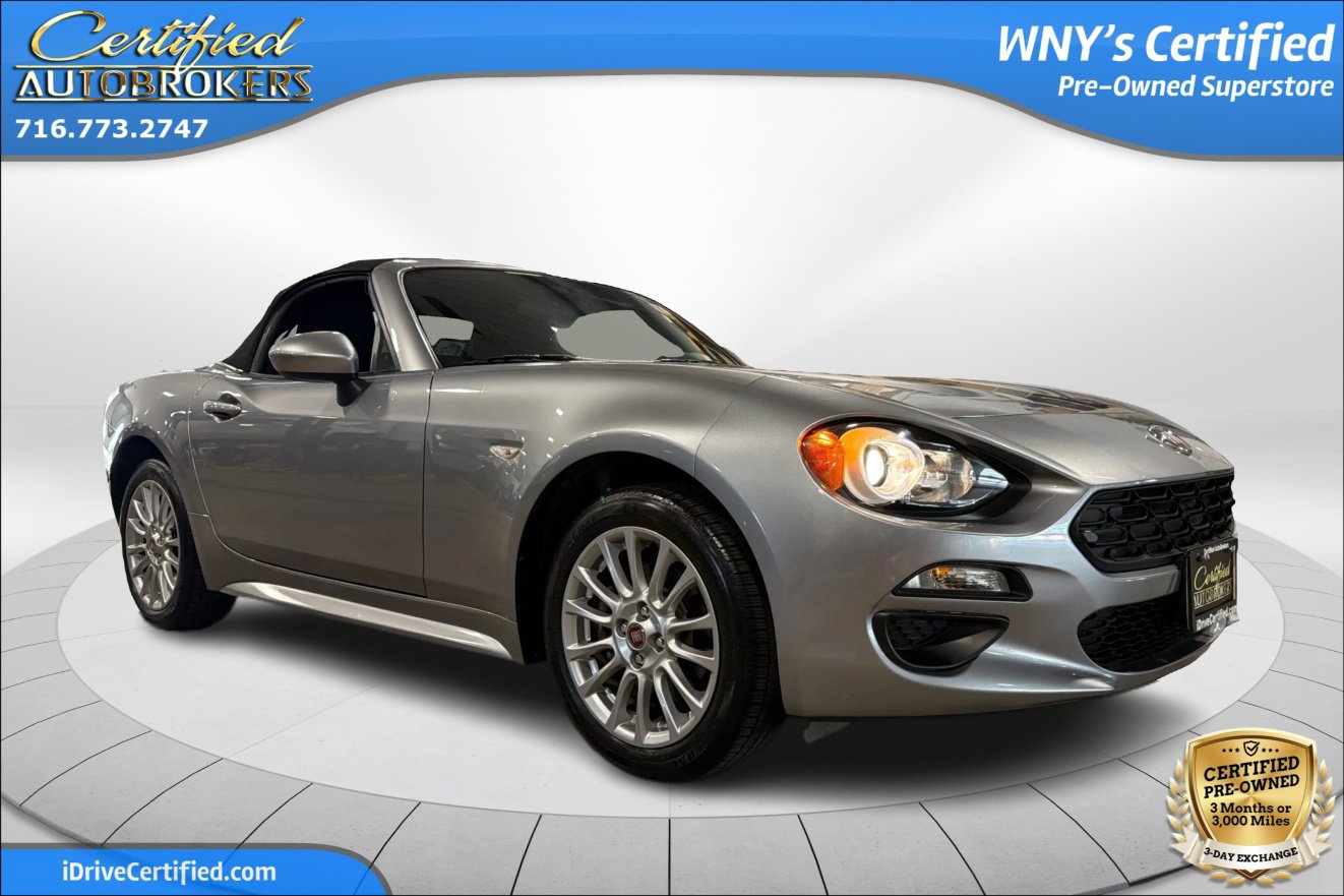 Used 2017 FIAT 124 Spider Classica RWD image 3