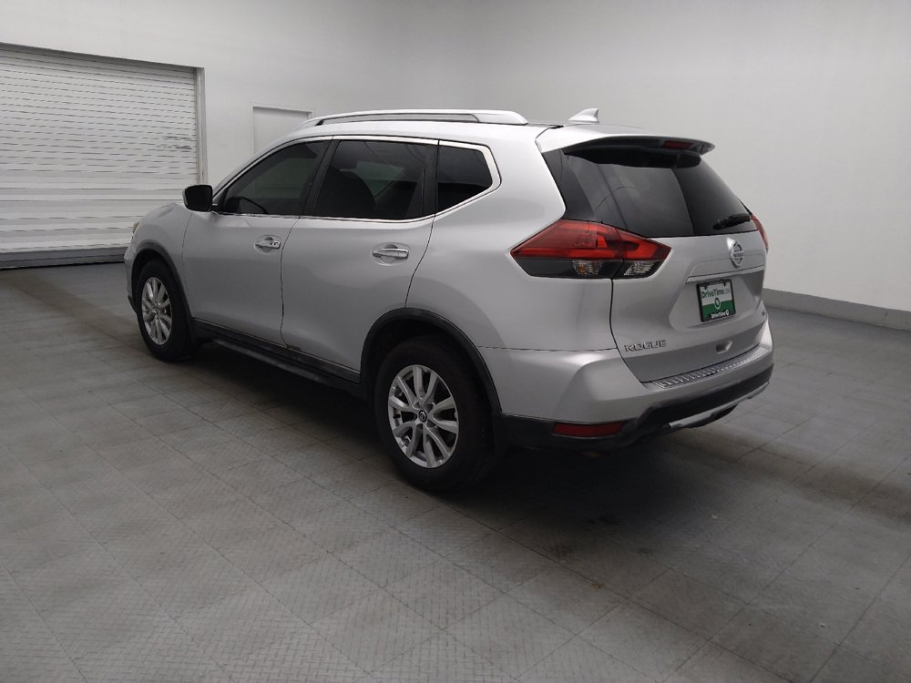 Used 2018 Nissan Rogue SV FWD image 3