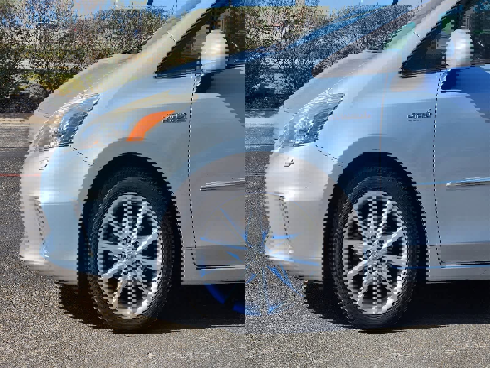 Used 2014 Toyota Prius V Five image 8