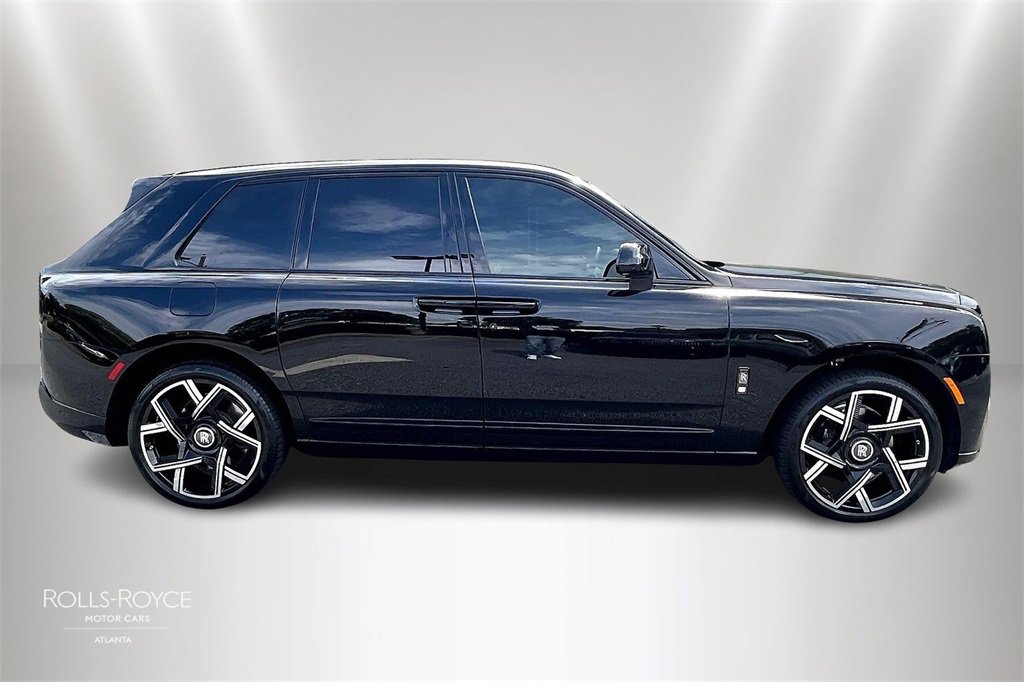 Certified 2025 Rolls-Royce Cullinan Black Badge image 8