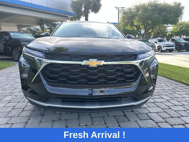 Used 2024 Chevrolet Trax LT FWD image 19