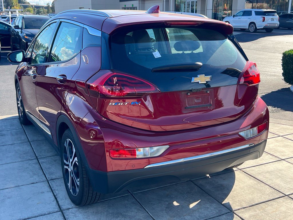 Used 2021 Chevrolet Bolt Premier w/ Infotainment Package FWD image 9