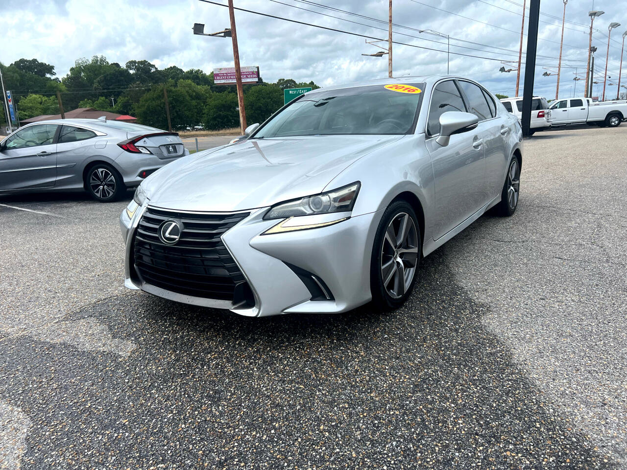Used 2016 Lexus GS 200t image 10