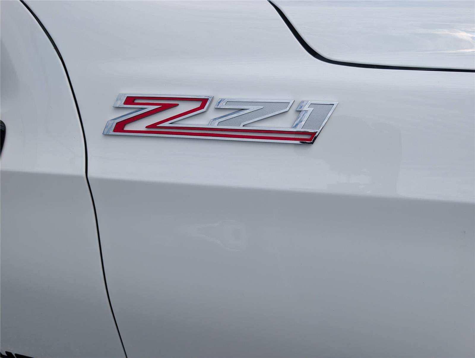 New 2026 Chevrolet Suburban Z71 w/ Z71 Off-Road Package AWD/4WD image 6