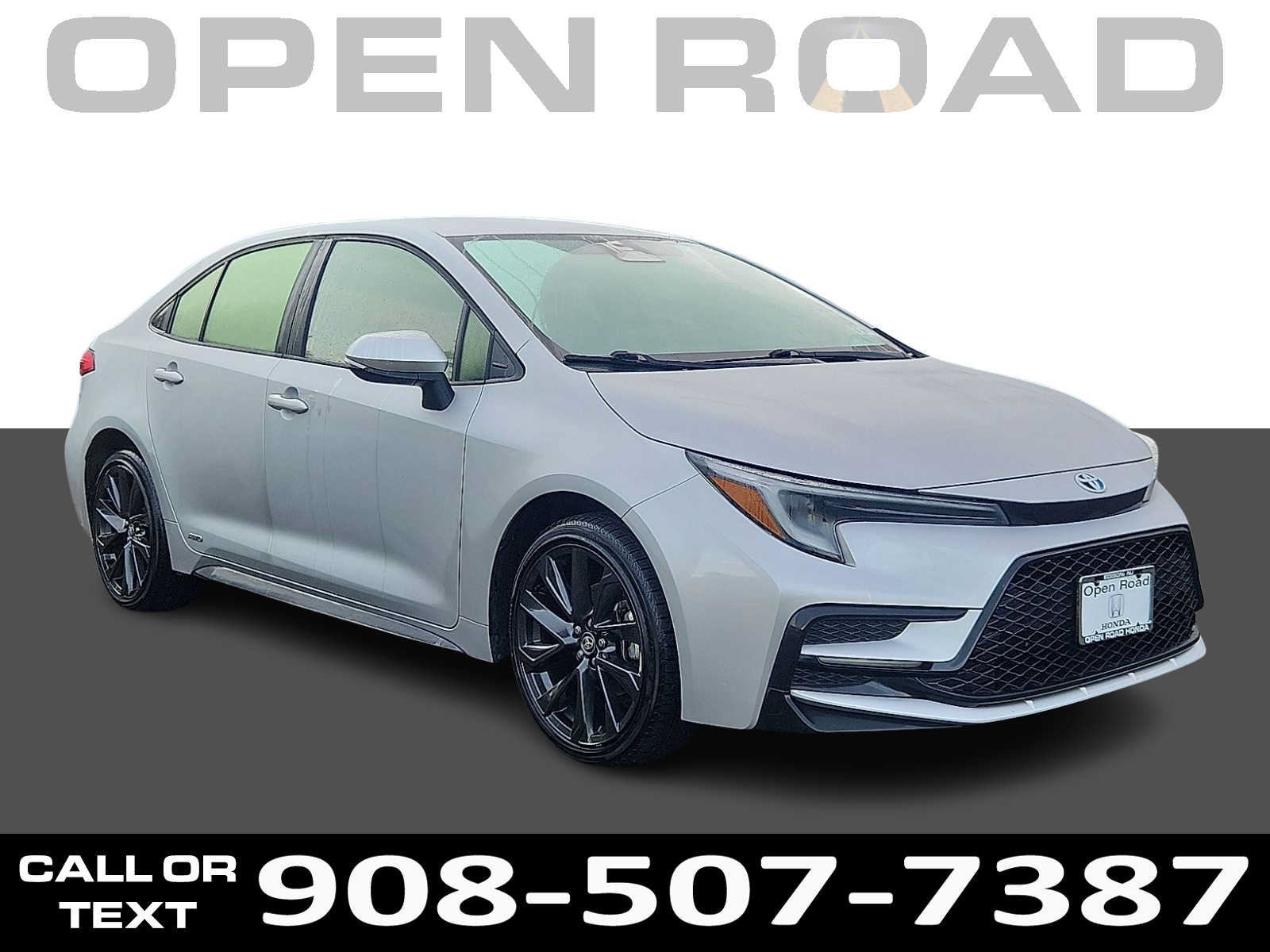 Used 2024 Toyota Corolla SE AWD/4WD image 1