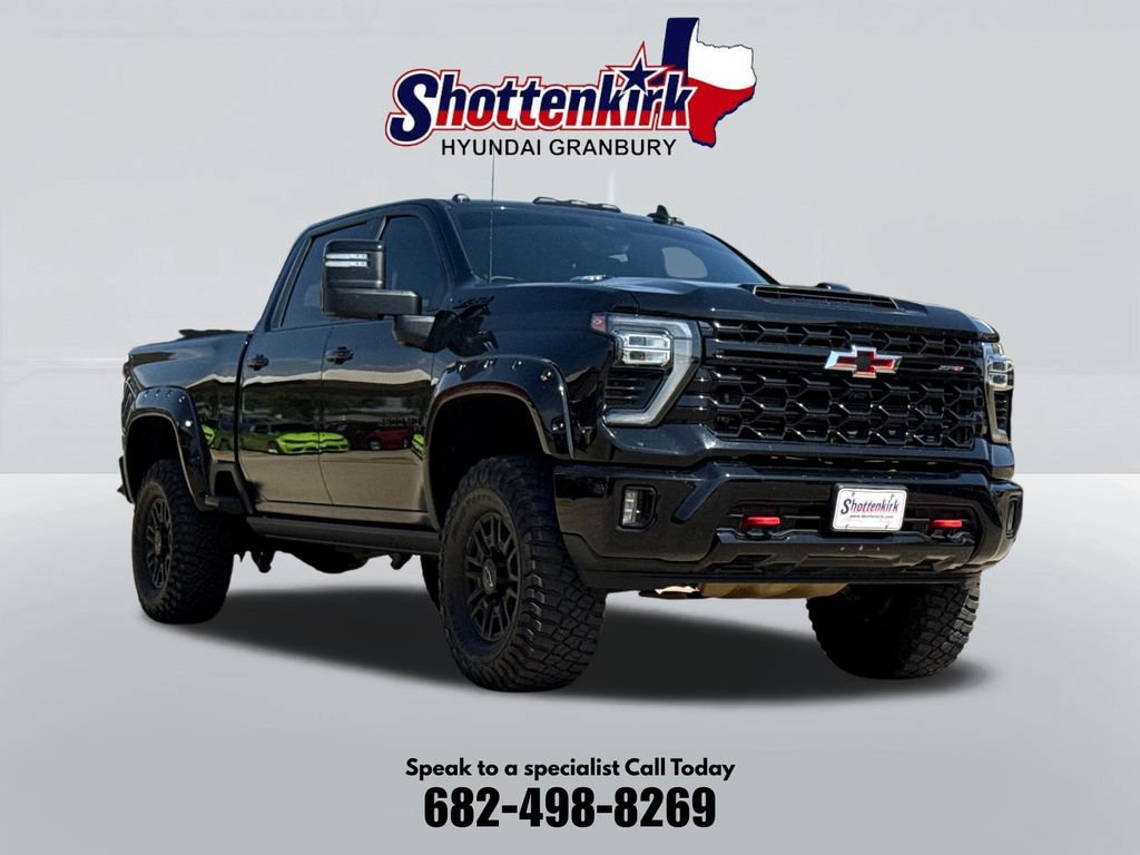Used 2024 Chevrolet Silverado 2500 ZR2 w/ Technology Package AWD/4WD image 3