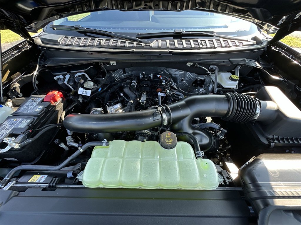 New 2025 Ford Expedition Active image 27