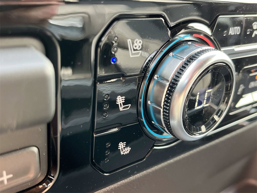 New 2026 GMC Sierra 3500 SLT w/ SLT Premium Package image 29