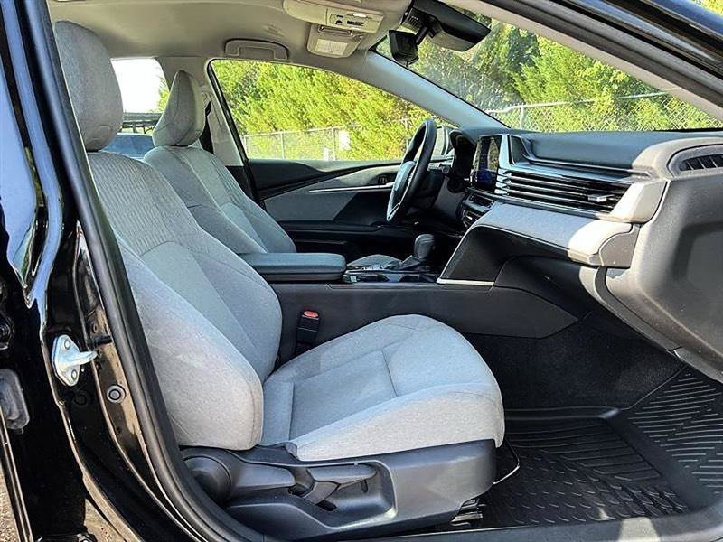 Used 2026 Toyota Camry LE FWD image 17