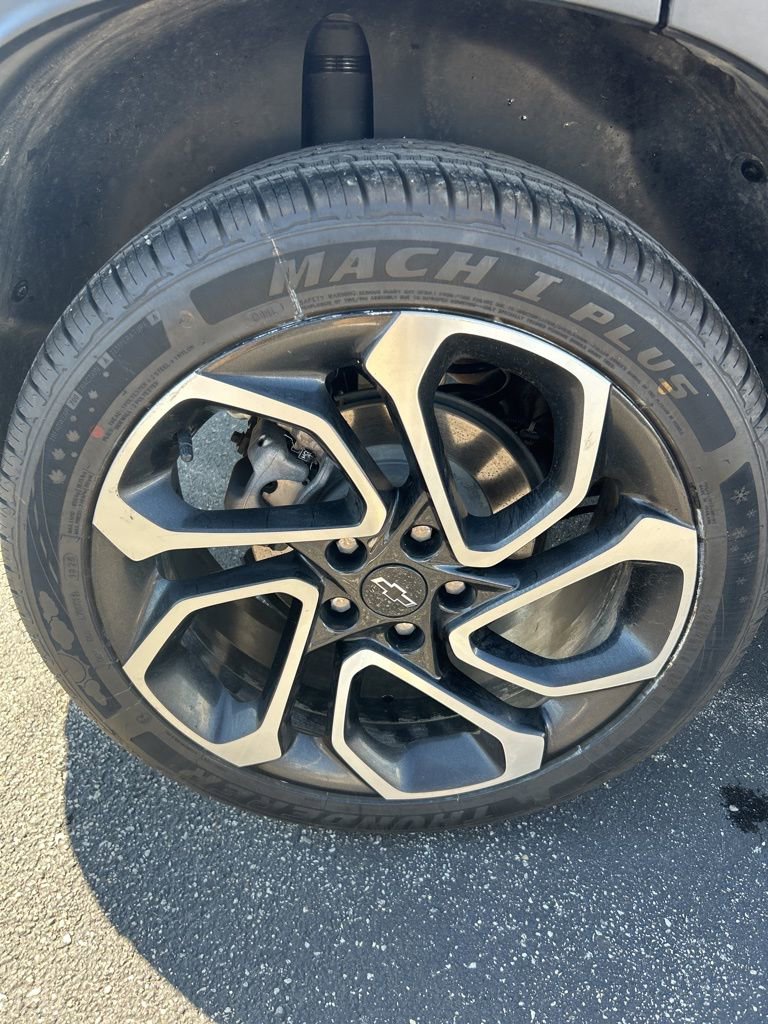 Used 2024 Chevrolet Trax RS w/ Sunroof Package image 14