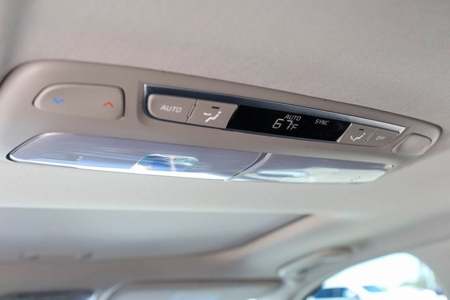 Used 2022 Kia Telluride S image 21