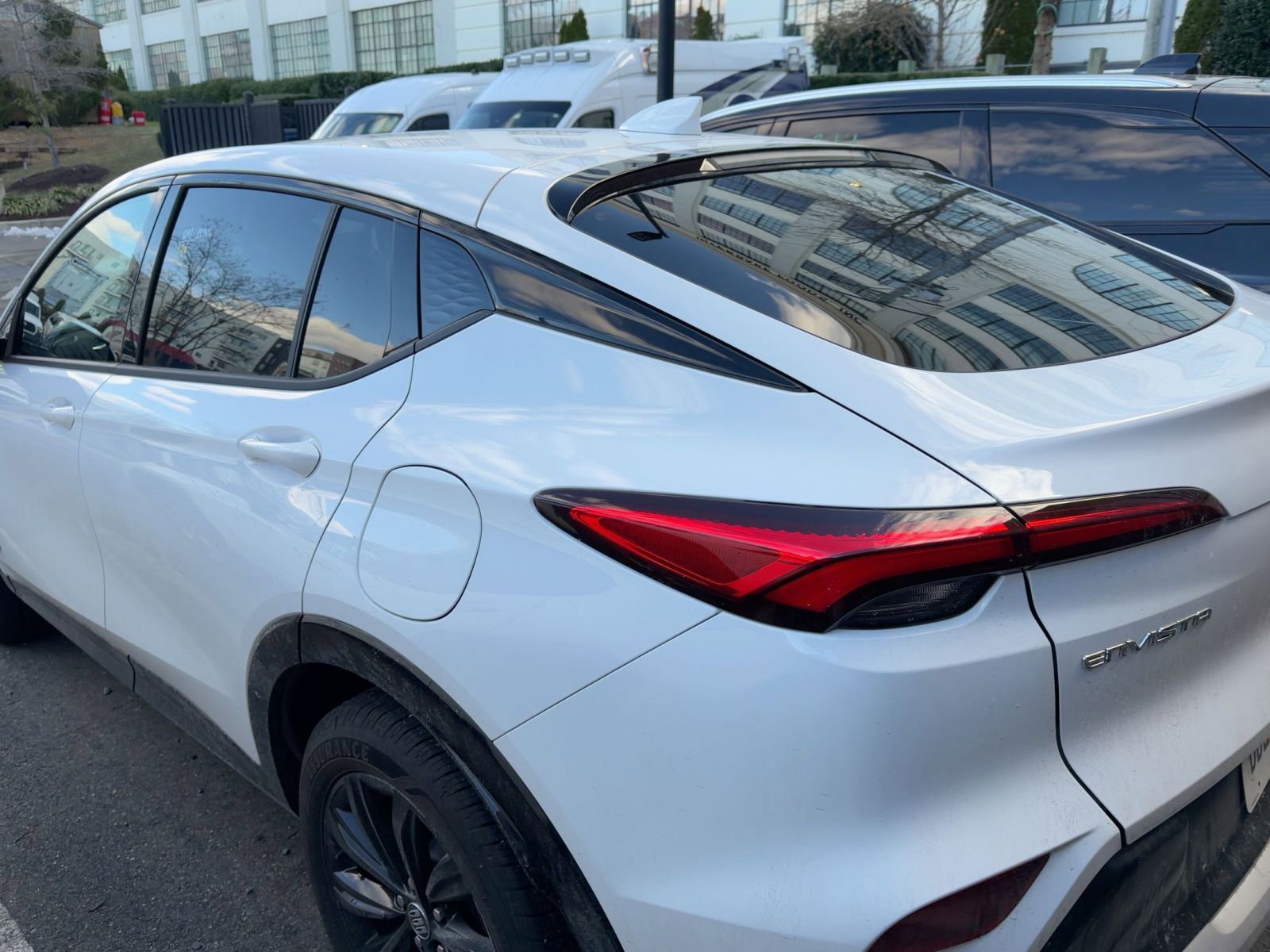 Used 2025 Buick Envista Sport Touring image 5