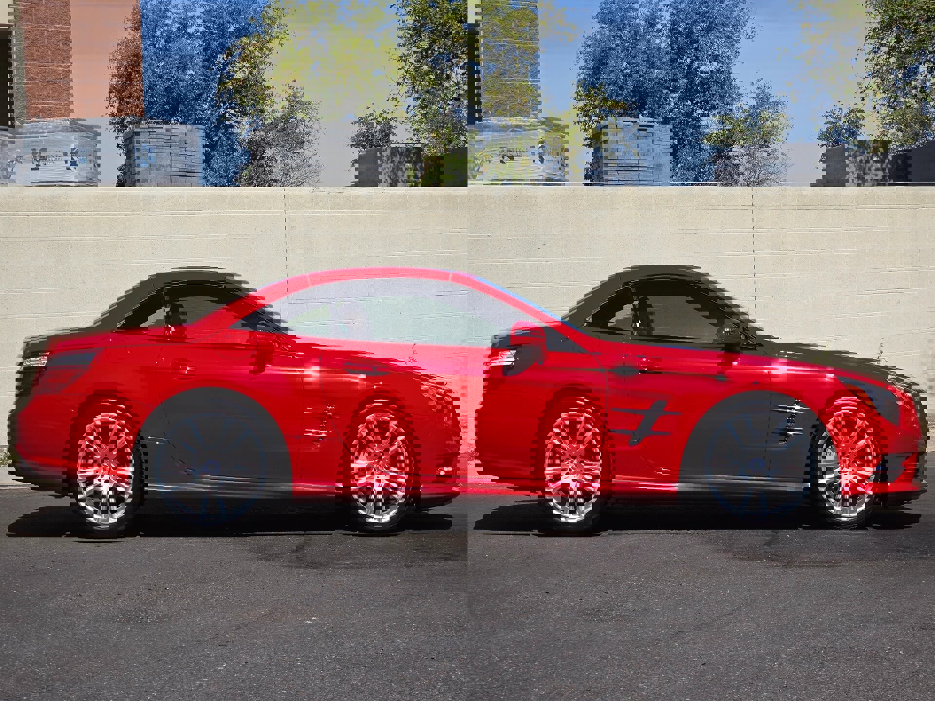 Used 2014 Mercedes-Benz SL 550 image 13