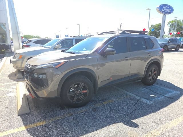 Used 2025 Nissan Rogue SV w/ Rock Creek Premium Package AWD/4WD image 1