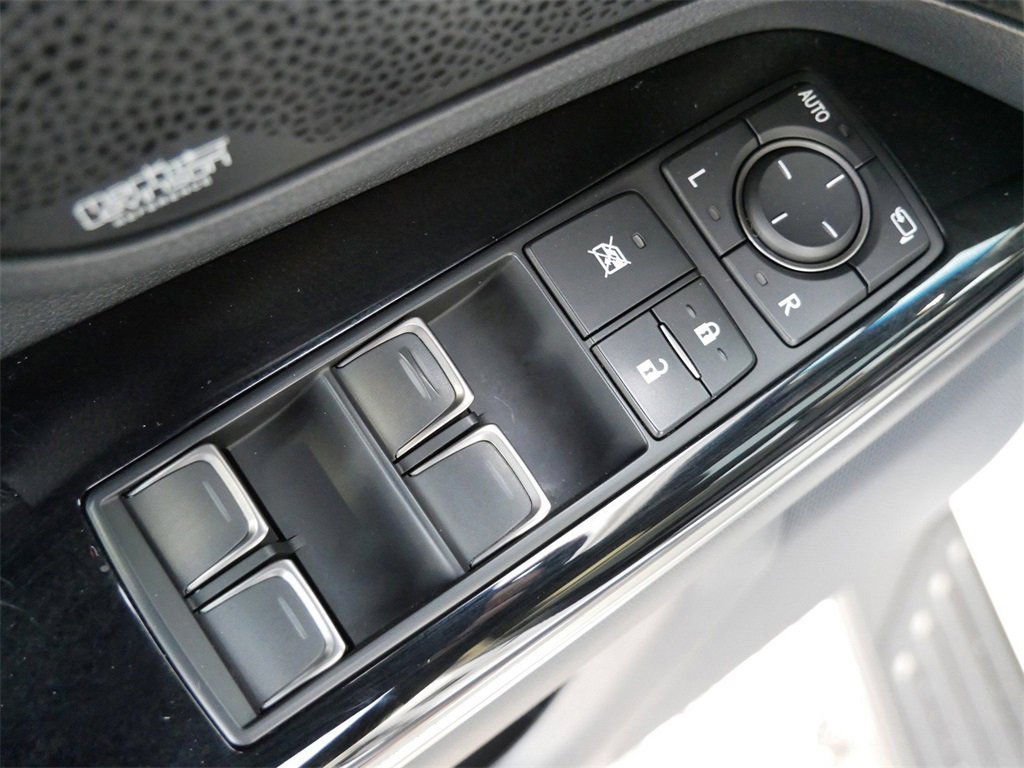 Used 2022 Lexus LX 600 F Sport image 13