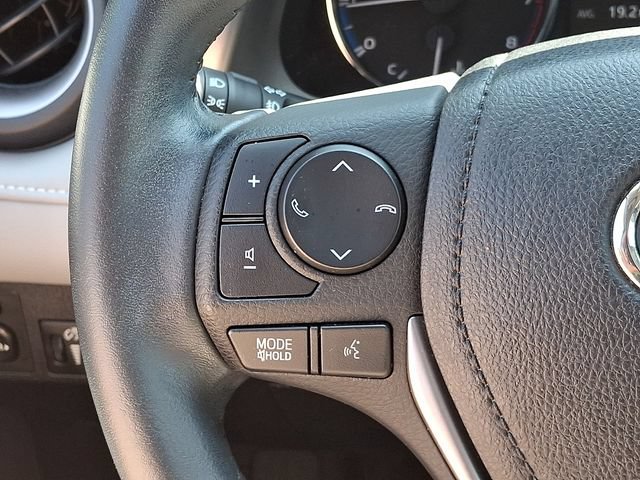 Used 2016 Toyota RAV4 XLE FWD image 24
