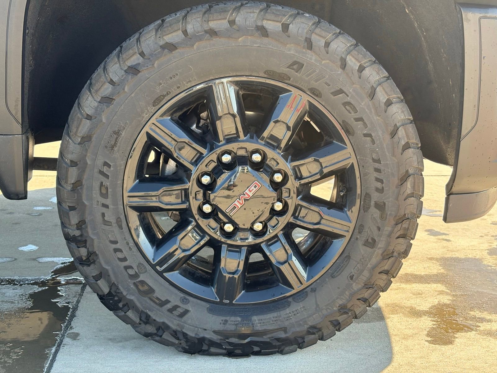 Used 2024 GMC Sierra 2500 AT4 w/ AT4 Premium Plus Package AWD/4WD image 10