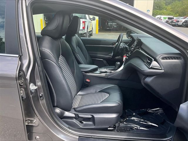 Used 2023 Toyota Camry SE FWD image 7