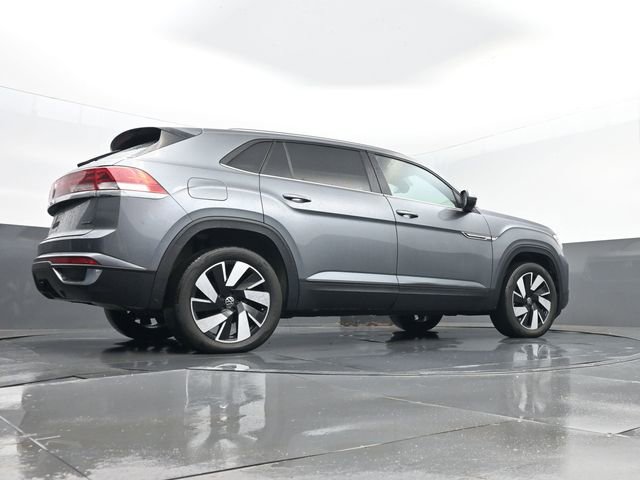 Used 2025 Volkswagen Atlas Cross Sport SE image 25