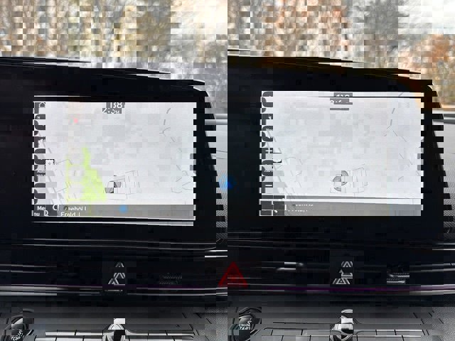 Certified 2025 Hyundai Elantra SEL image 23