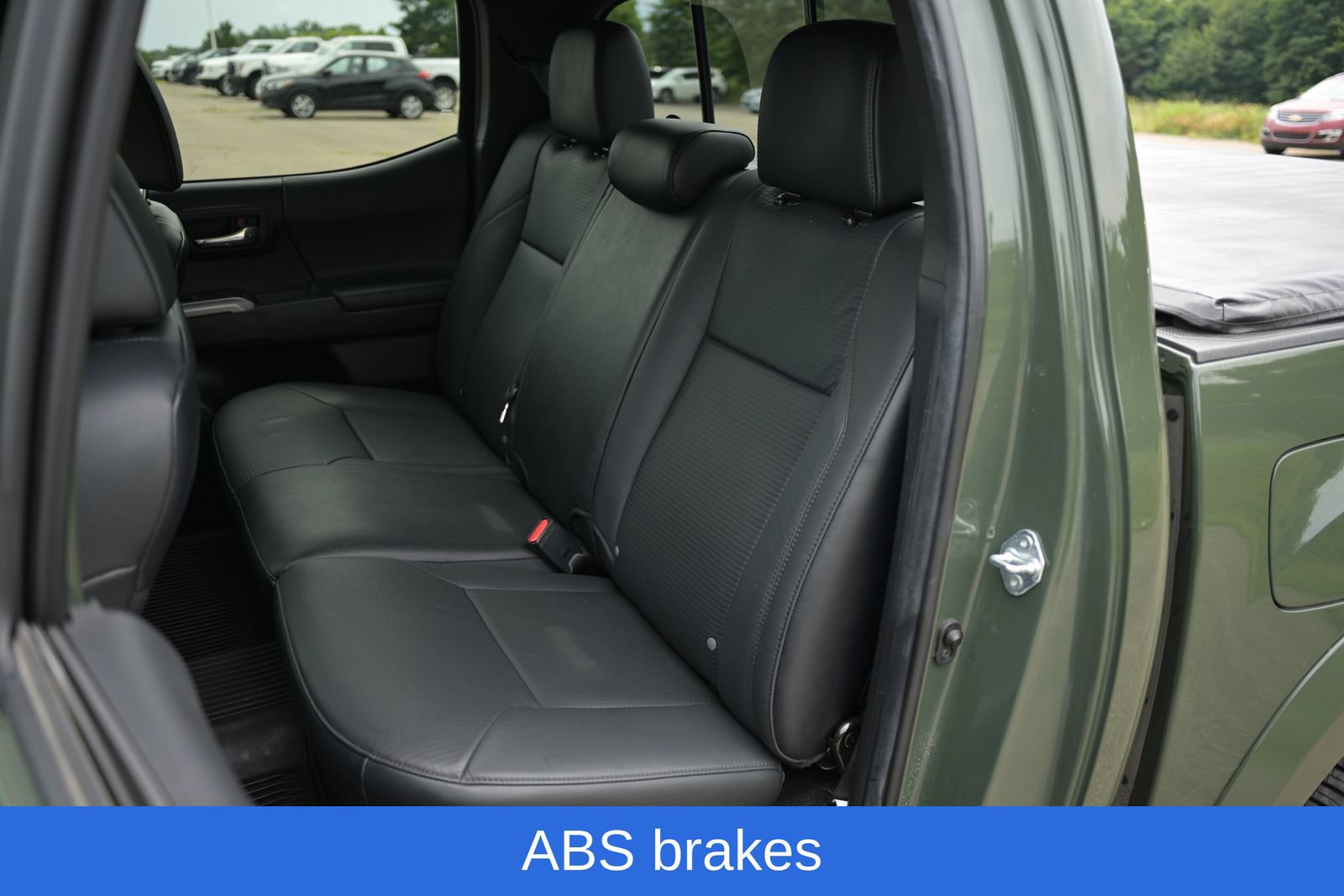 Used 2022 Toyota Tacoma Limited AWD/4WD image 33