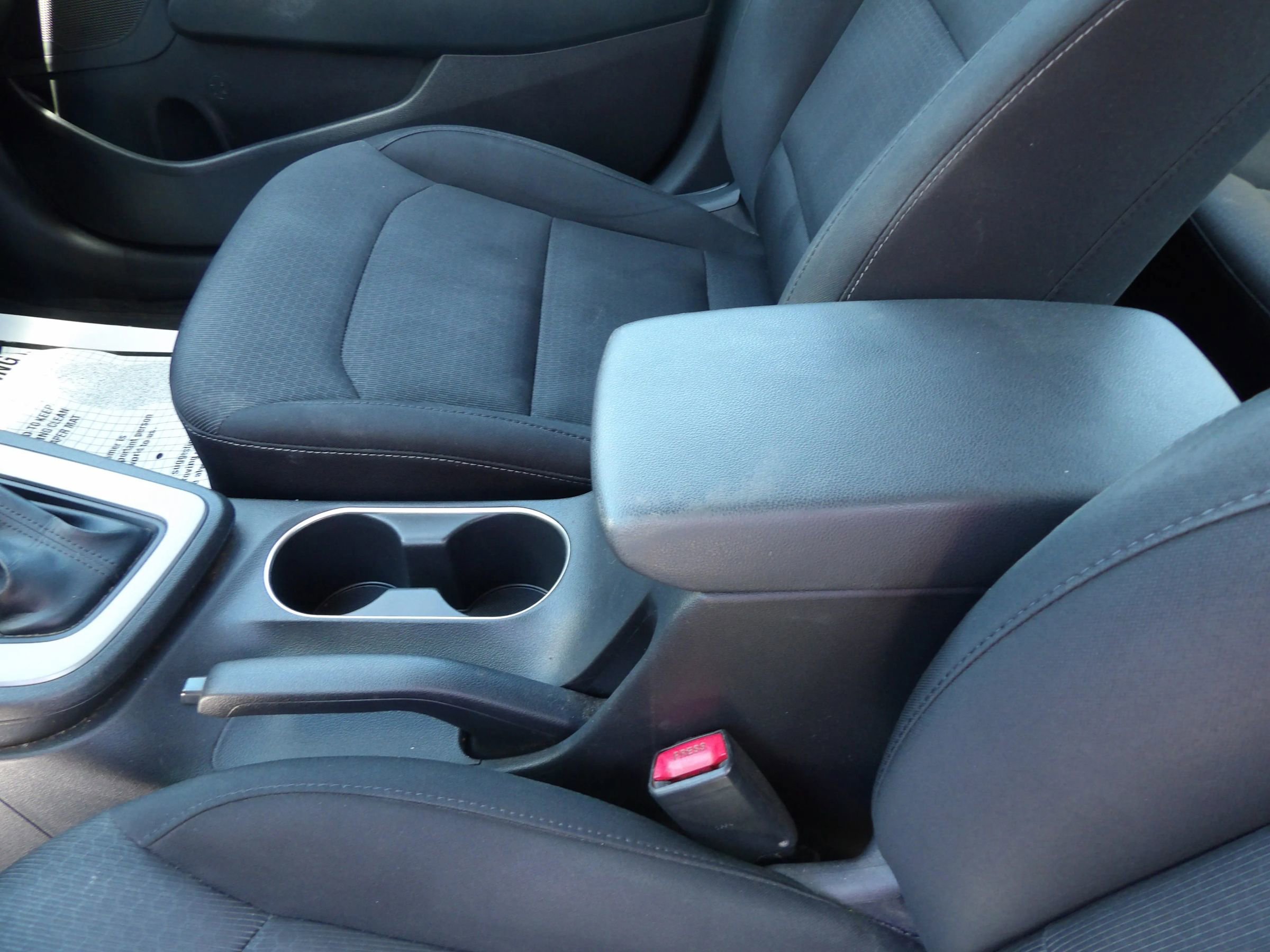 Used 2018 Hyundai Elantra SE FWD image 21