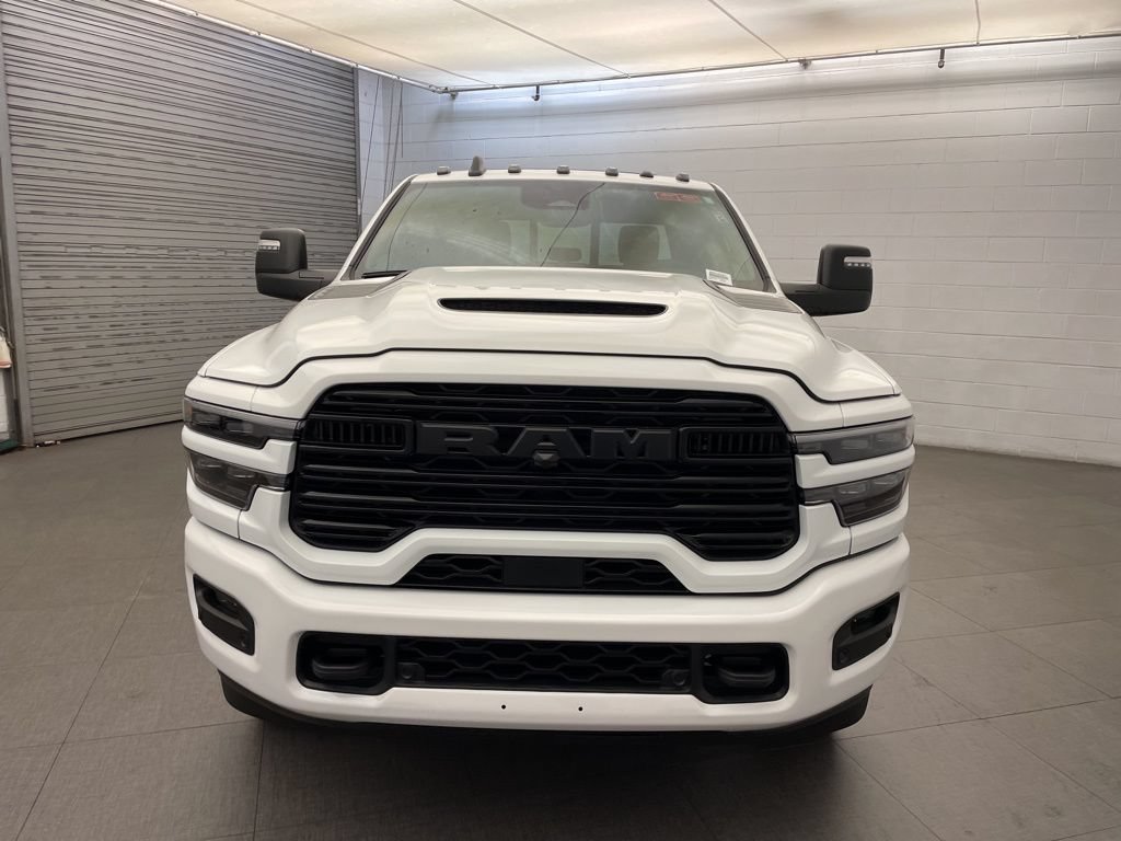 New 2026 RAM 3500 Laramie AWD/4WD image 9