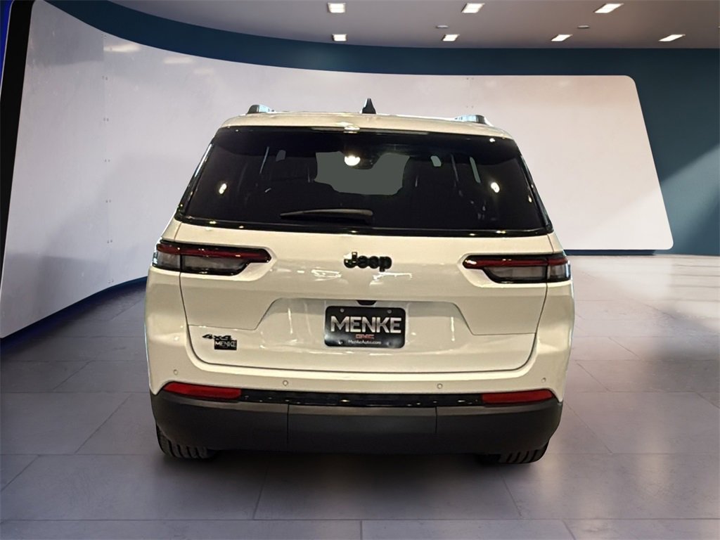 Used 2025 Jeep Grand Cherokee L Altitude image 6