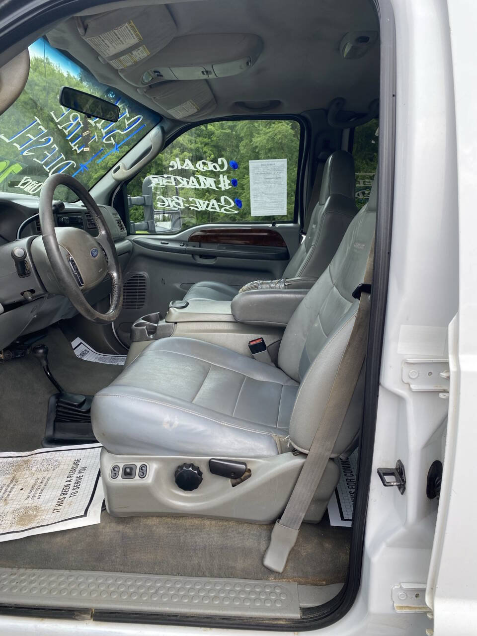 Used 2004 Ford F250 Lariat RWD image 10