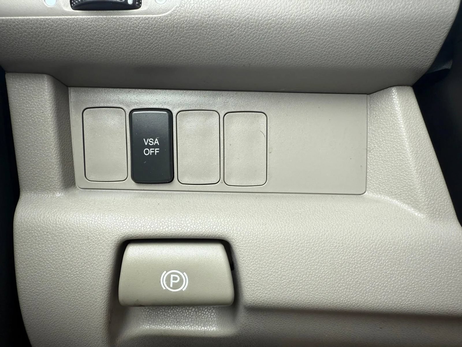 Used 2011 Honda Pilot EX-L image 18
