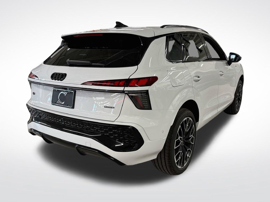New 2026 Audi Q3 quattro 2.0T AWD/4WD image 5
