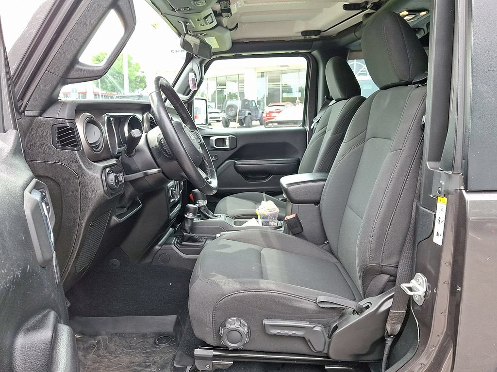Certified 2019 Jeep Wrangler Sport AWD/4WD image 10