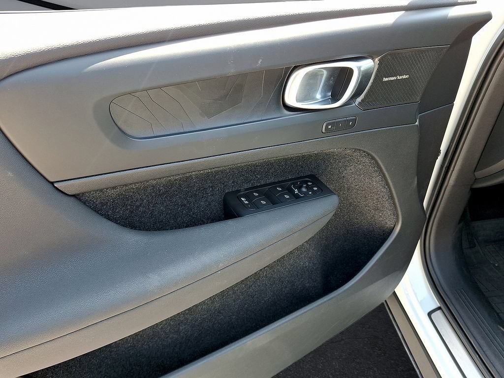 Used 2023 Volvo C40 P8 Recharge Ultimate w/ Protection Package Premier AWD/4WD image 16