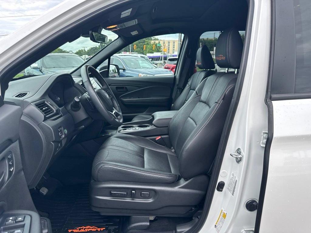 Used 2024 Honda Passport TrailSport image 15