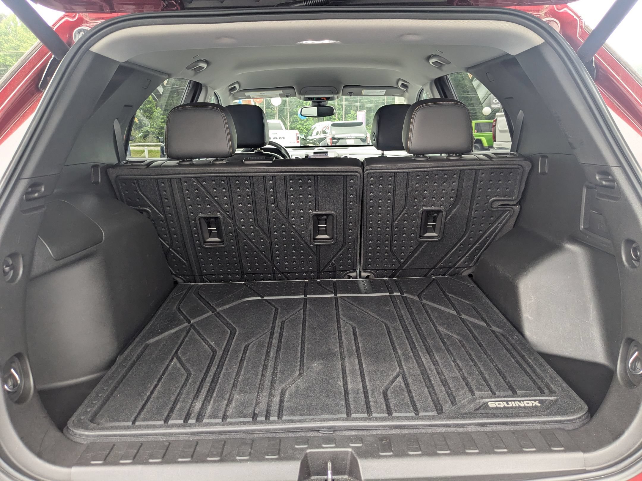 Used 2021 Chevrolet Equinox Premier FWD image 26